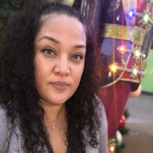 Meet your Posher, Maxzine